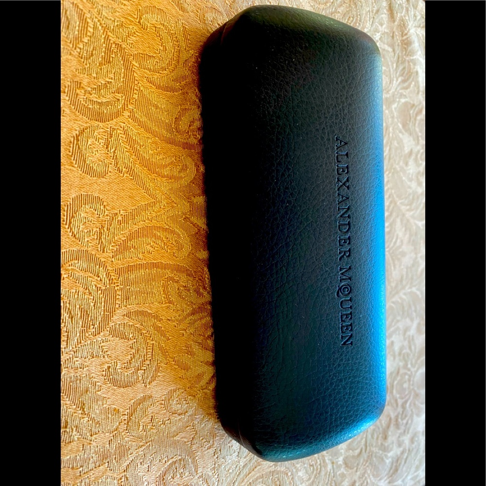 Sunglasses case. Brand new. No tag.